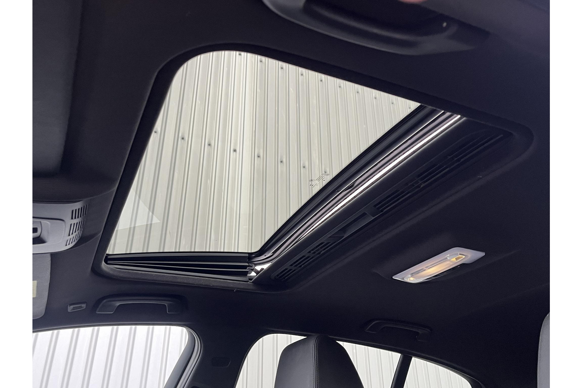 BMW 1-serie M135i High Executive*NAVI*DAKJE*CAM*LEER*KEYLESS*